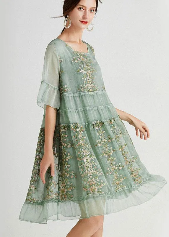 Art Green Embroideried O-Neck Loose Summer Flare Sleeve Dress