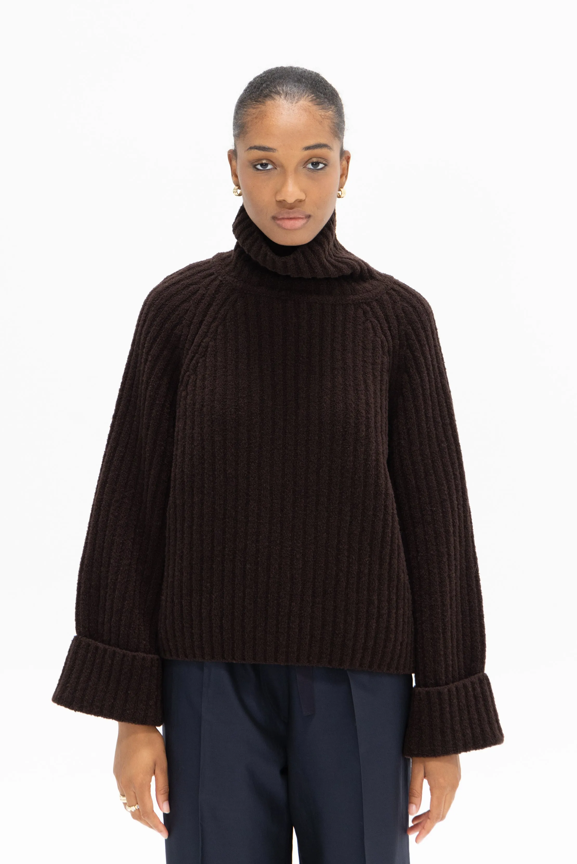 Kenwa Sweater, Dark Brown