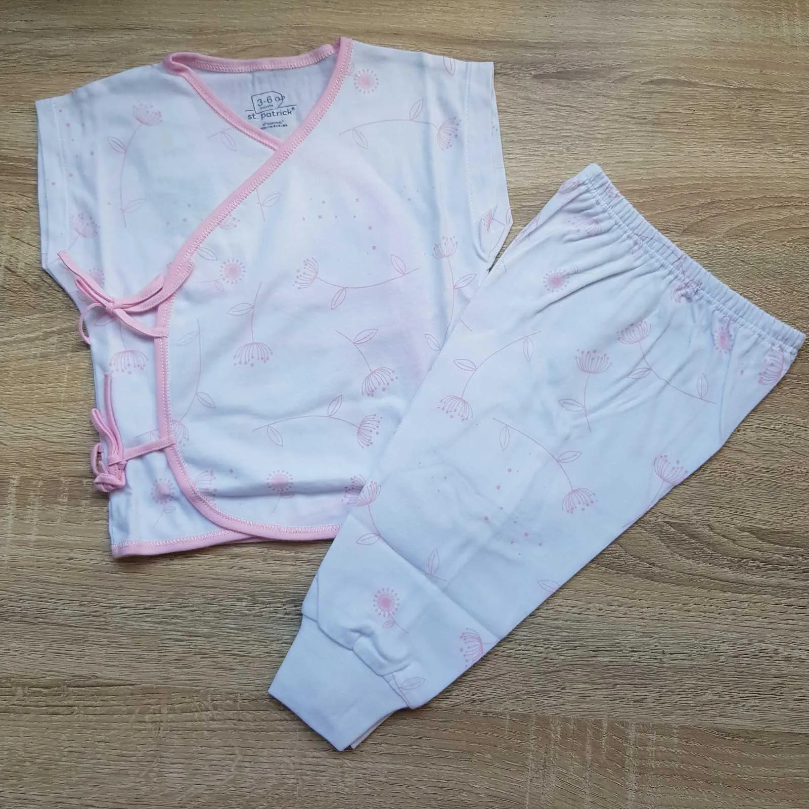 St. Patrick Woodlands Midori Tieside and Pajamas Sakura White/Pink